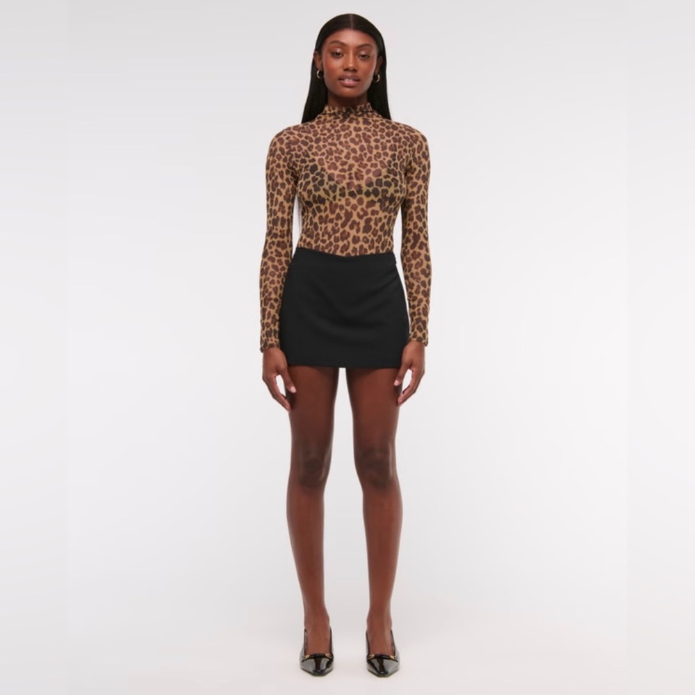🫎🐆 Abercrombie Leopard Mesh Mockneck Long Sleeve Top XS NWT - Picture 6 of 7